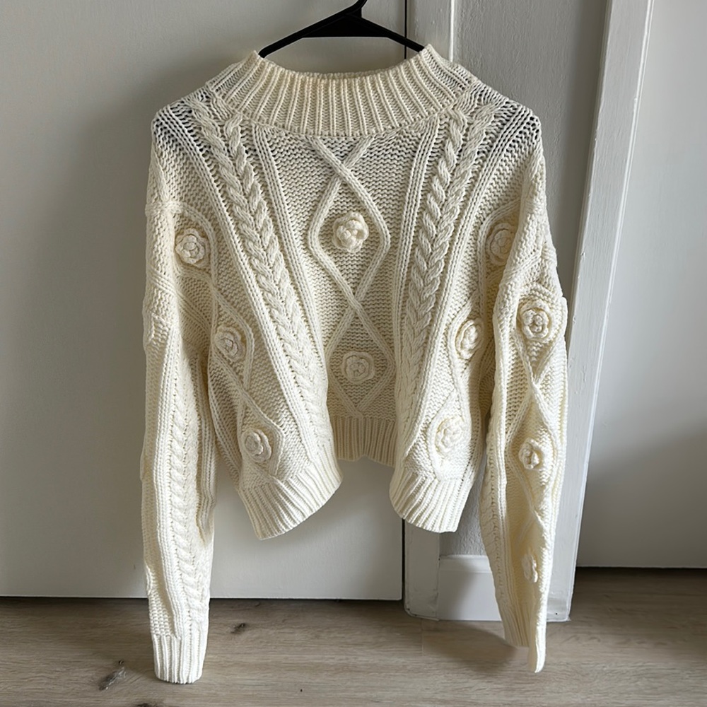 Forever 21 Large Rose Cream Sweater
